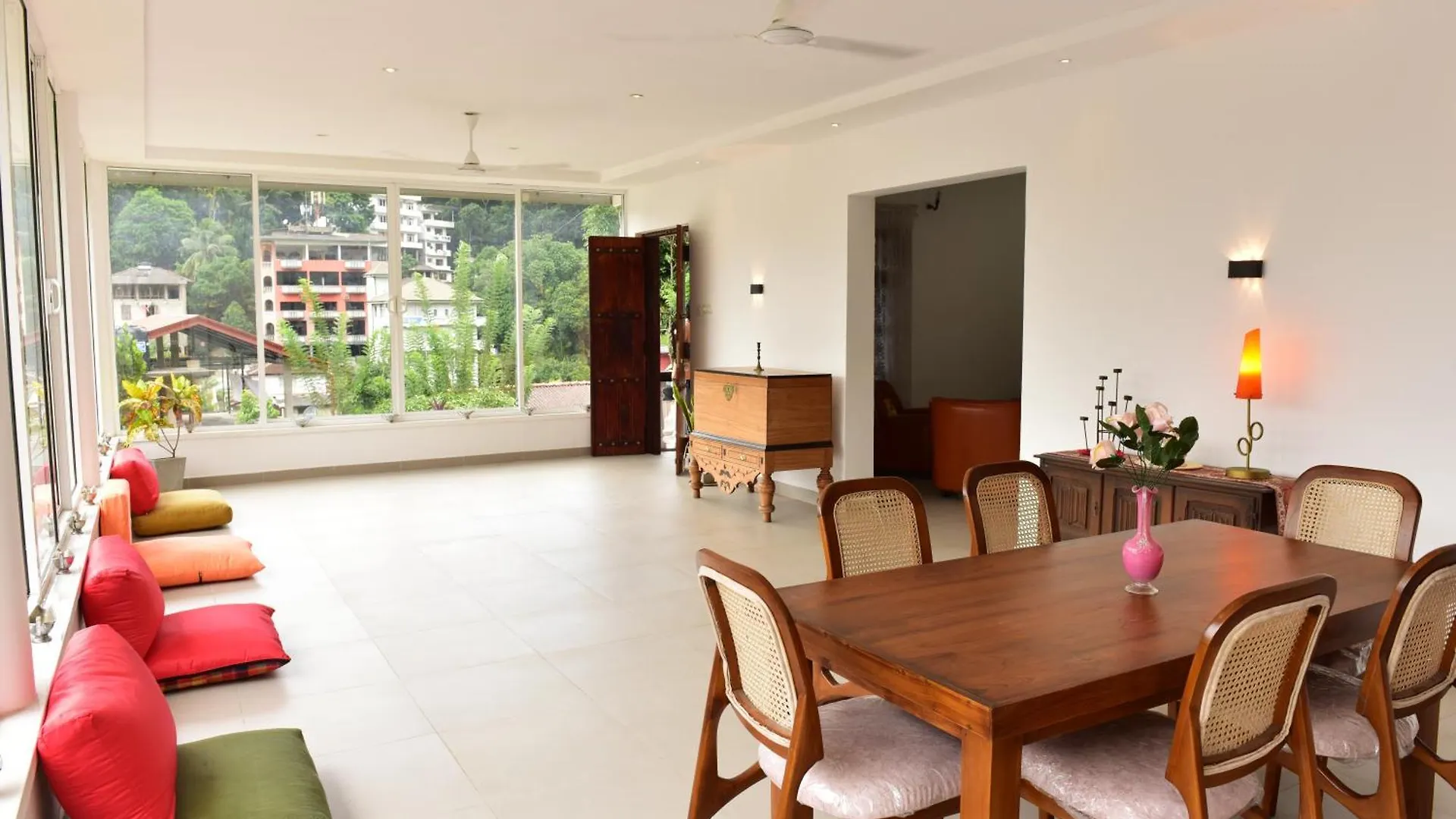 Bird'S Way Villa Канди Отель